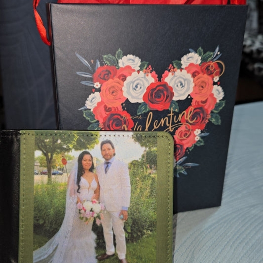 Elegant Wedding Photo Frame with Floral Gift Bag